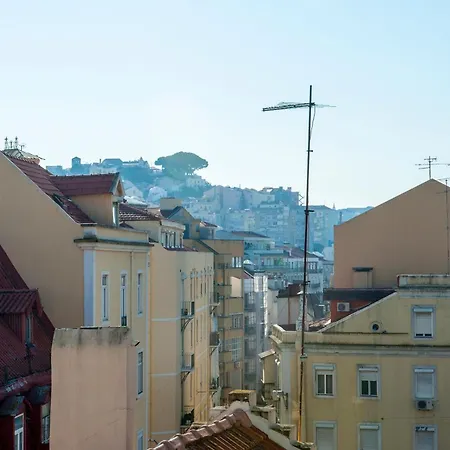 Fuer 13 Personenund 1 Kind In Lissabon, Regiao De Costa De Apartment